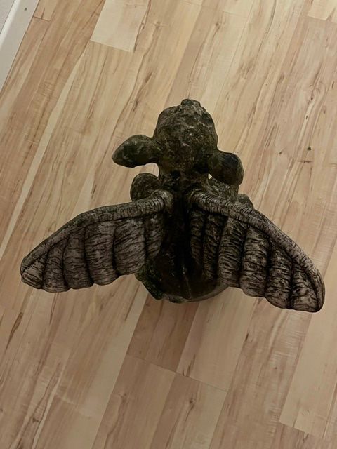 Skulpturen & Statuen: Fargoyle auf Kugel, Wächter – Gebraucht aus Kefikon ZH von Herrdergezeiten 3