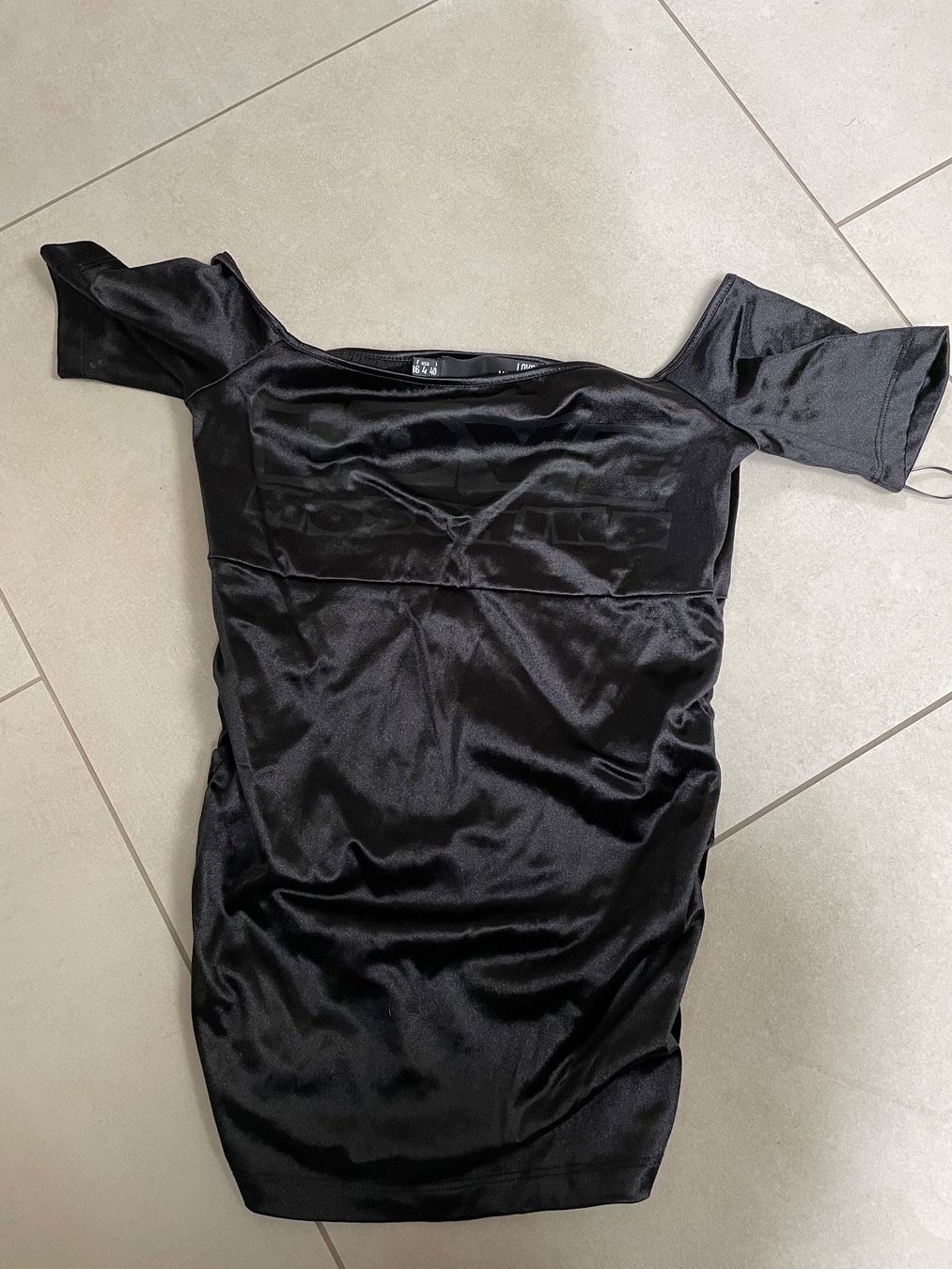 Moschino T-Shirts: Moschino Shirt – Neu (gemäss Beschreibung) aus Vaduz von GiuliaSu