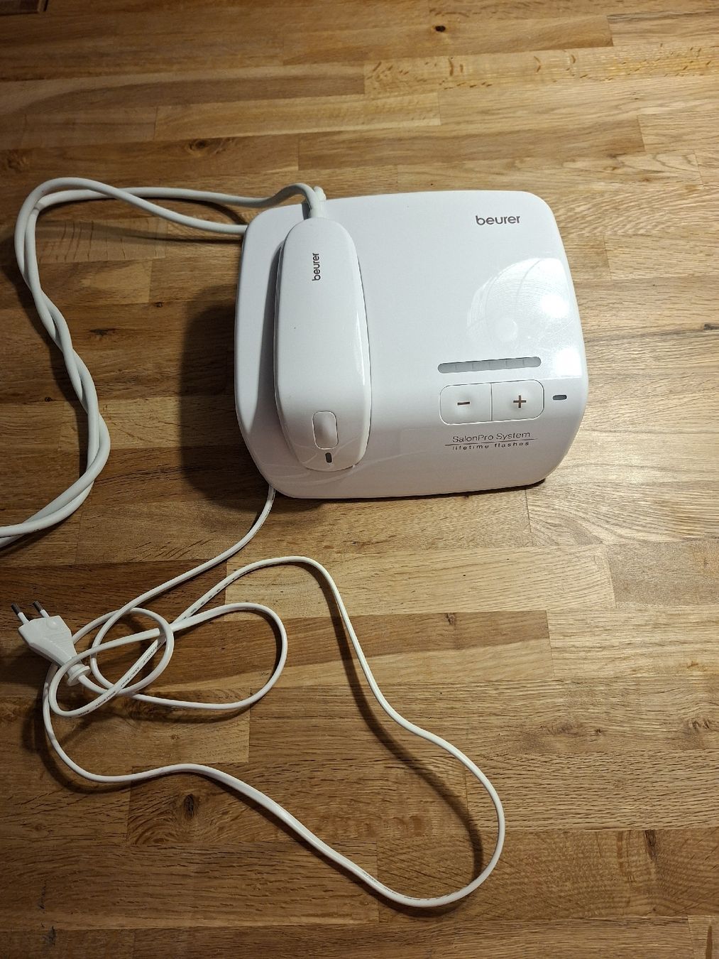 Beurer Epiliergeräte: Beurer SalonPro System - dauerhafte Haarentfernung! – Gebraucht aus Zürich von Chocouer