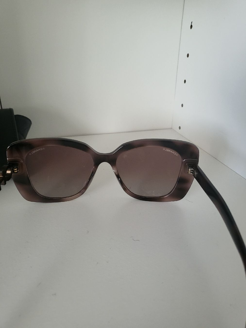 Chanel Occhiali & Lenti: CHANEL Sunglasses, Brown, Style 5422-B-A. – Usato da Sarmenstorf venduto da zuz_q5kq 4