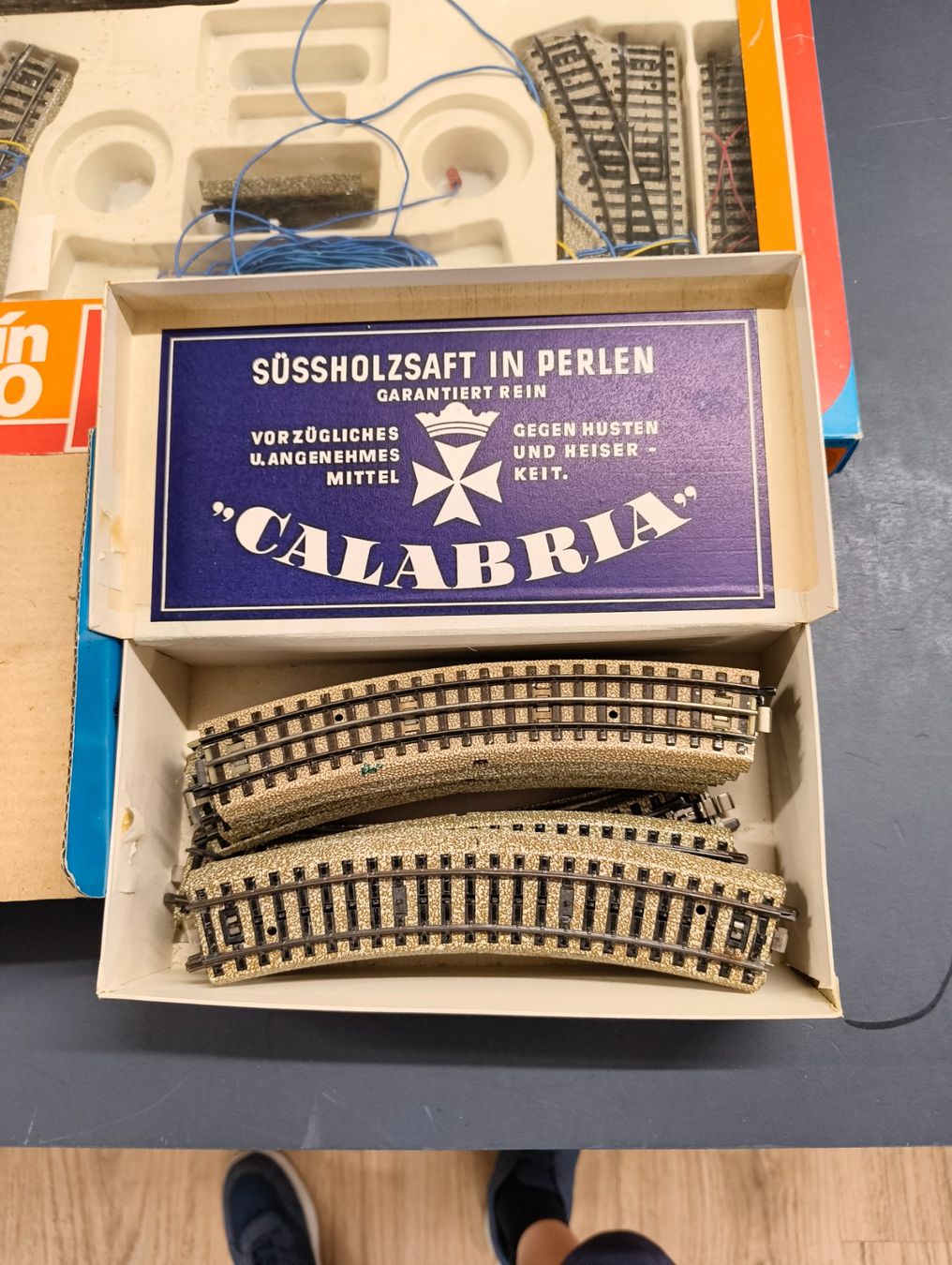 Märklin Modelleisenbahnen: Märklin Transformator 6631 220 Volt plus diverse Gleise – Gebraucht aus Basel von bk_brockibasel 2