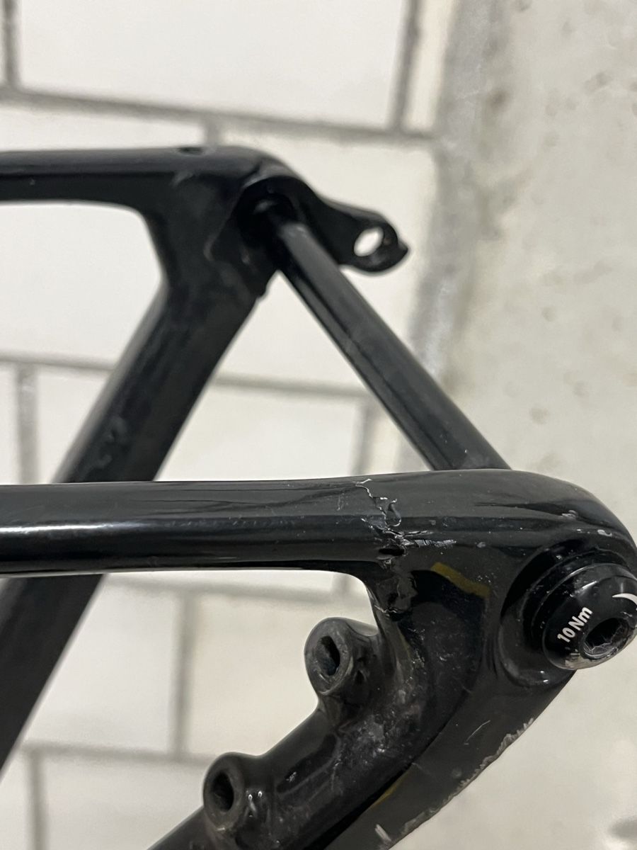 ARC8 Pezzi di ricambio: ARC8 Escapee DB Frameset – Difettoso da Bern venduto da raf_fhs7 3