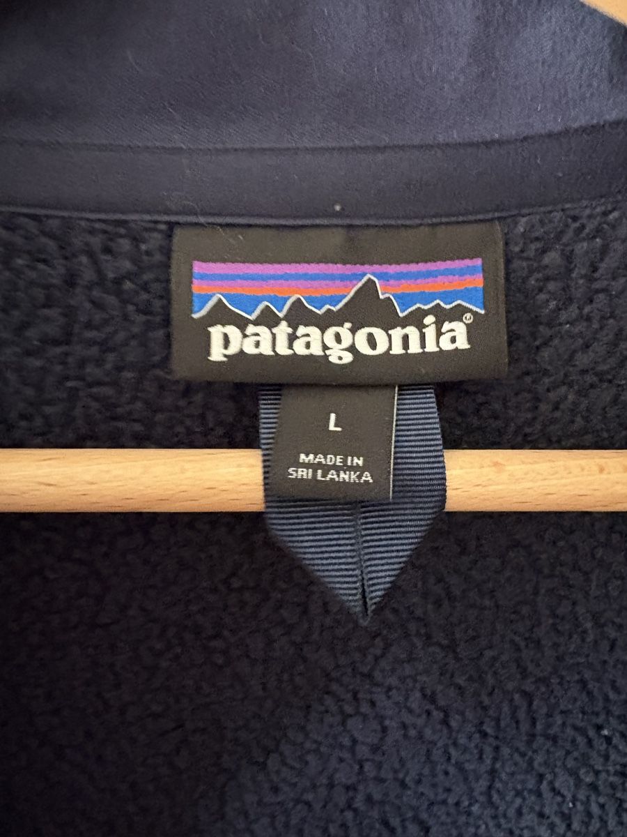 Patagonia Vestes: Patagonia Jacket Navy Blue Size L – D'occasion à Le Grand-Saconnex par AlexeyYu 1