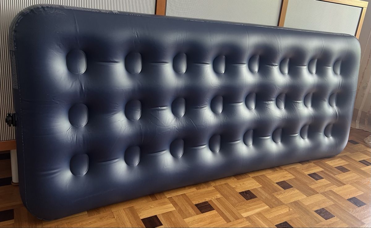 Bestway Materassi: Luftmatratze blau 180x70, Topzustand – Usato da Rüschlikon venduto da Picpara 1