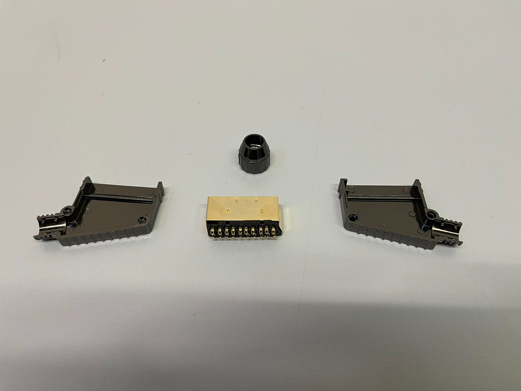 Kabel: Vollmetall SCART-Stecker – Neu (gemäss Beschreibung) aus Hochdorf von av-electronics 4