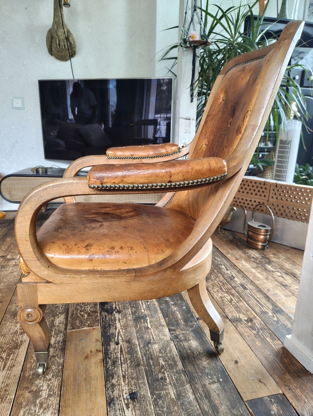 Sessel: Vintage Ledersessel mit vier Messingrollen – Gebraucht aus Bäch SZ von BirdyTheBird 2