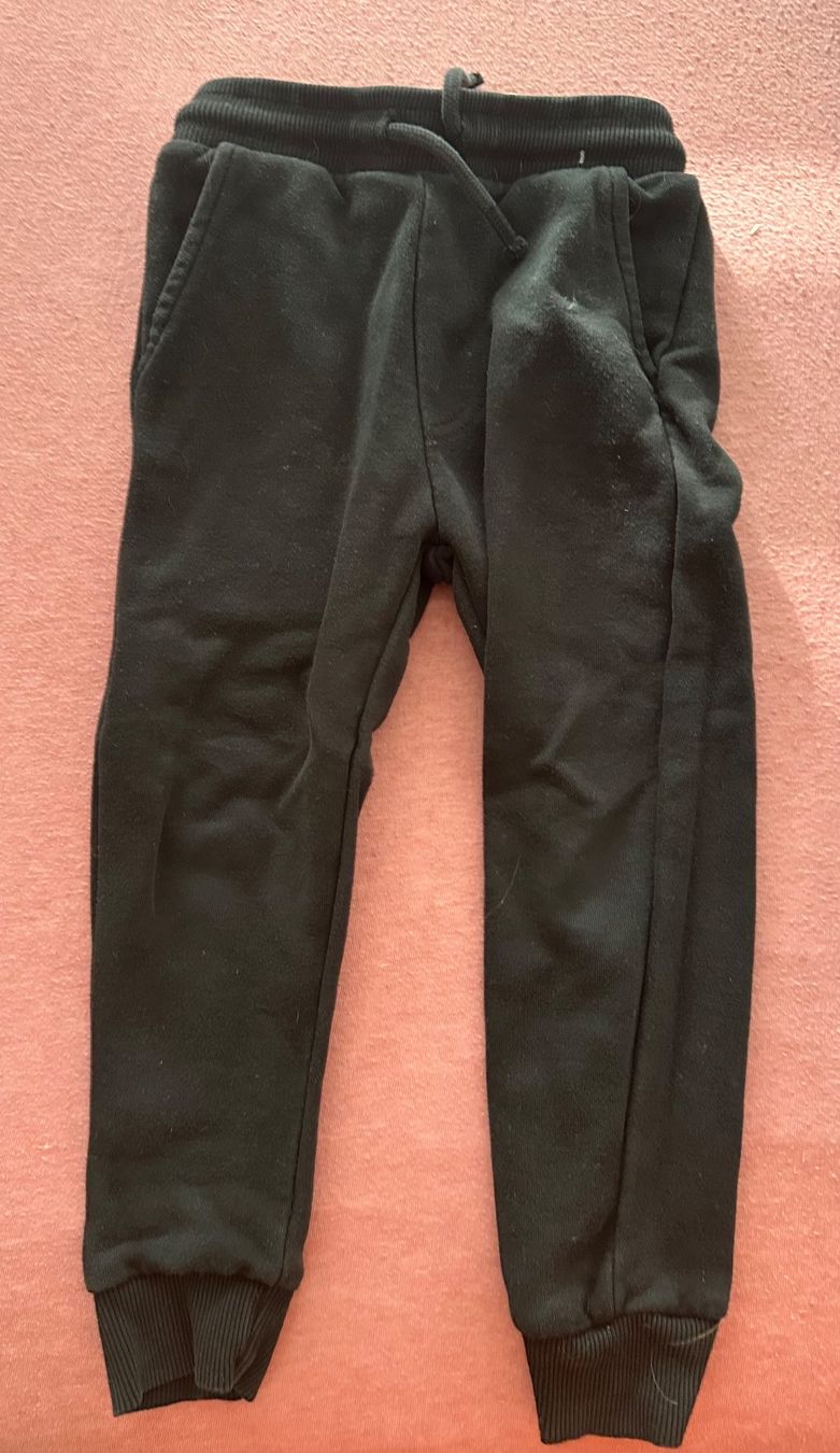 Pantaloni: Jogginghose F&F – Usato da Dürrenroth venduto da tvy_bh56