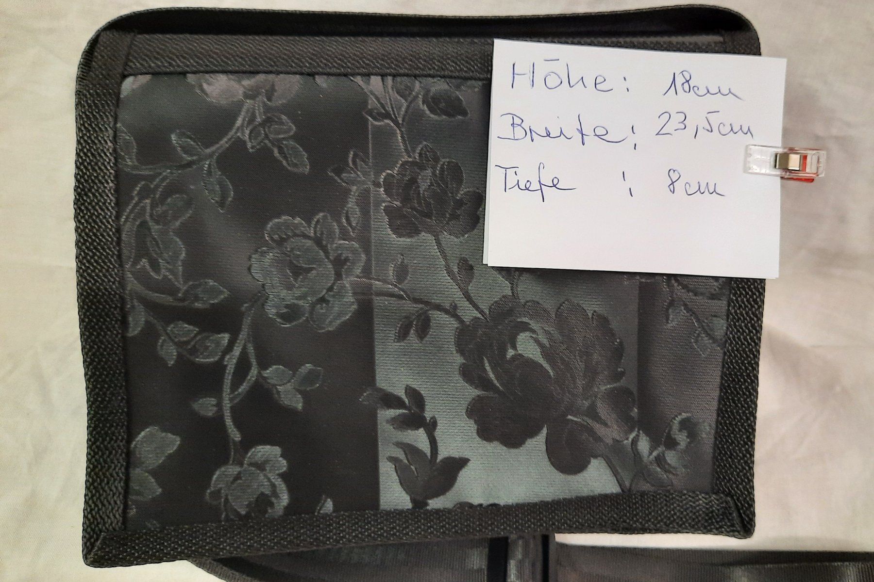 Taschen für Damen: Blachenhandtasche  Neu CHF.28.00 – Neu (gemäss Beschreibung) aus Spreitenbach von Margot-09
