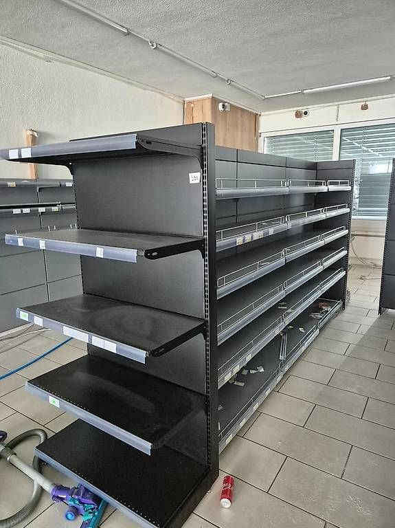 Scaffali: Trockenregale – Usato da Schönenwerd venduto da Nussgipfel65