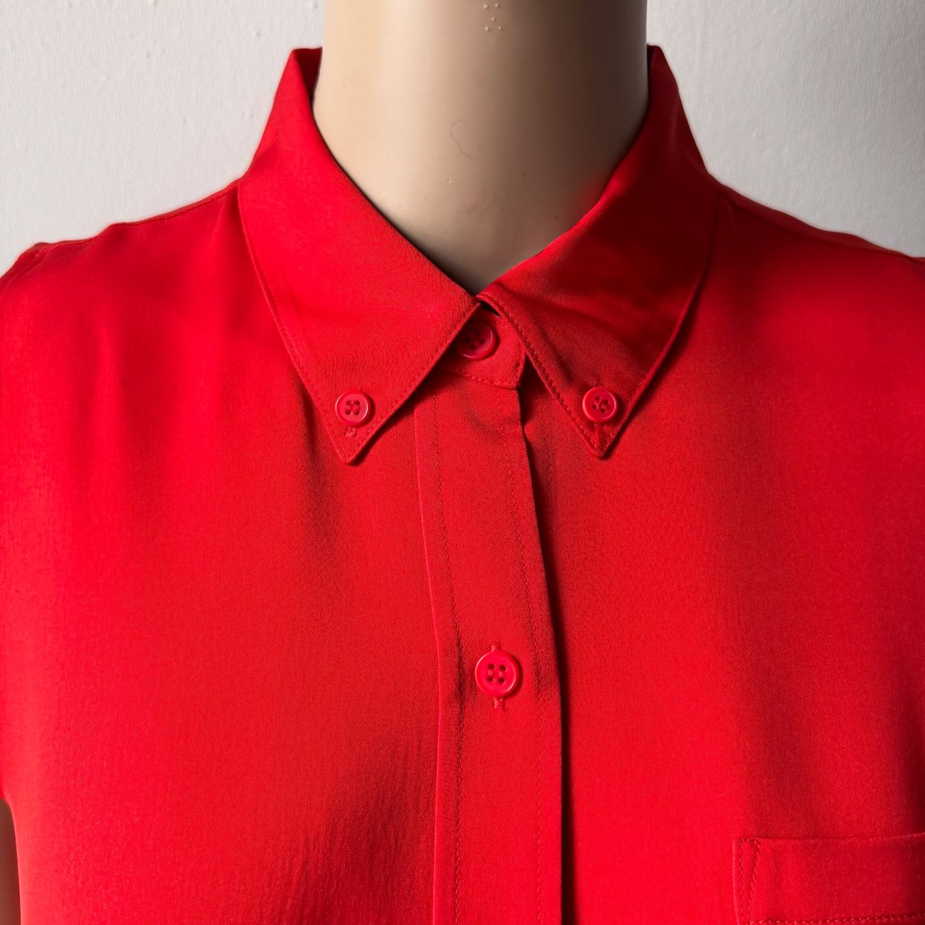 Theory Top: THEORY Seidenbluse ❣️ – Usato da Zürich venduto da ClosetQueen 1