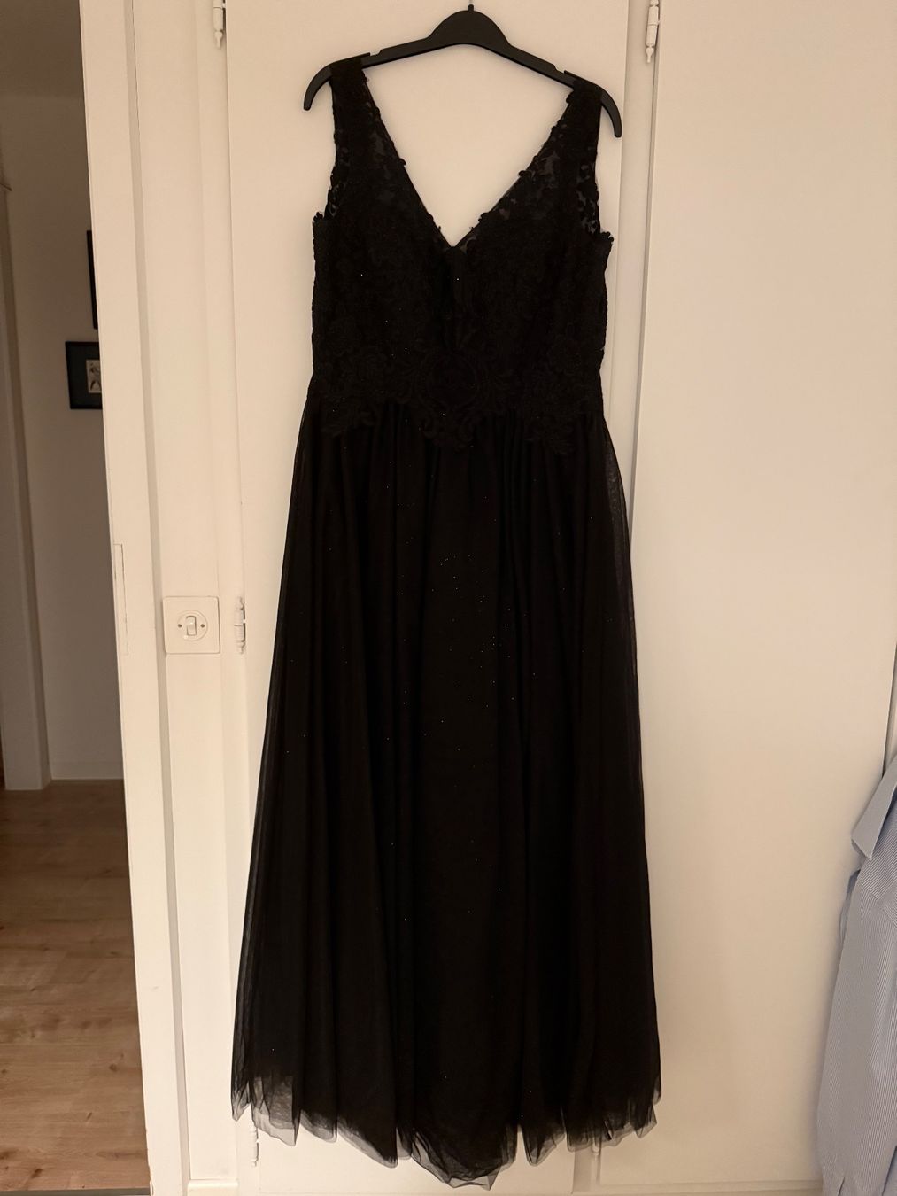 Kleider: Ballkleid Mascara – Neu (gemäss Beschreibung) aus Adliswil von NidB 1