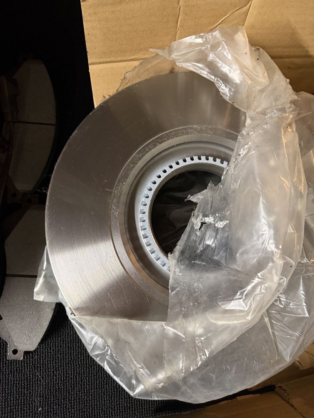 Ford Tutti pezzi di ricambio auto: Ford Transit Bremsen Vorne & Hinten mit ABS – Nuovo e nell'imballaggio originale da Münsingen venduto da Bigler-Shop