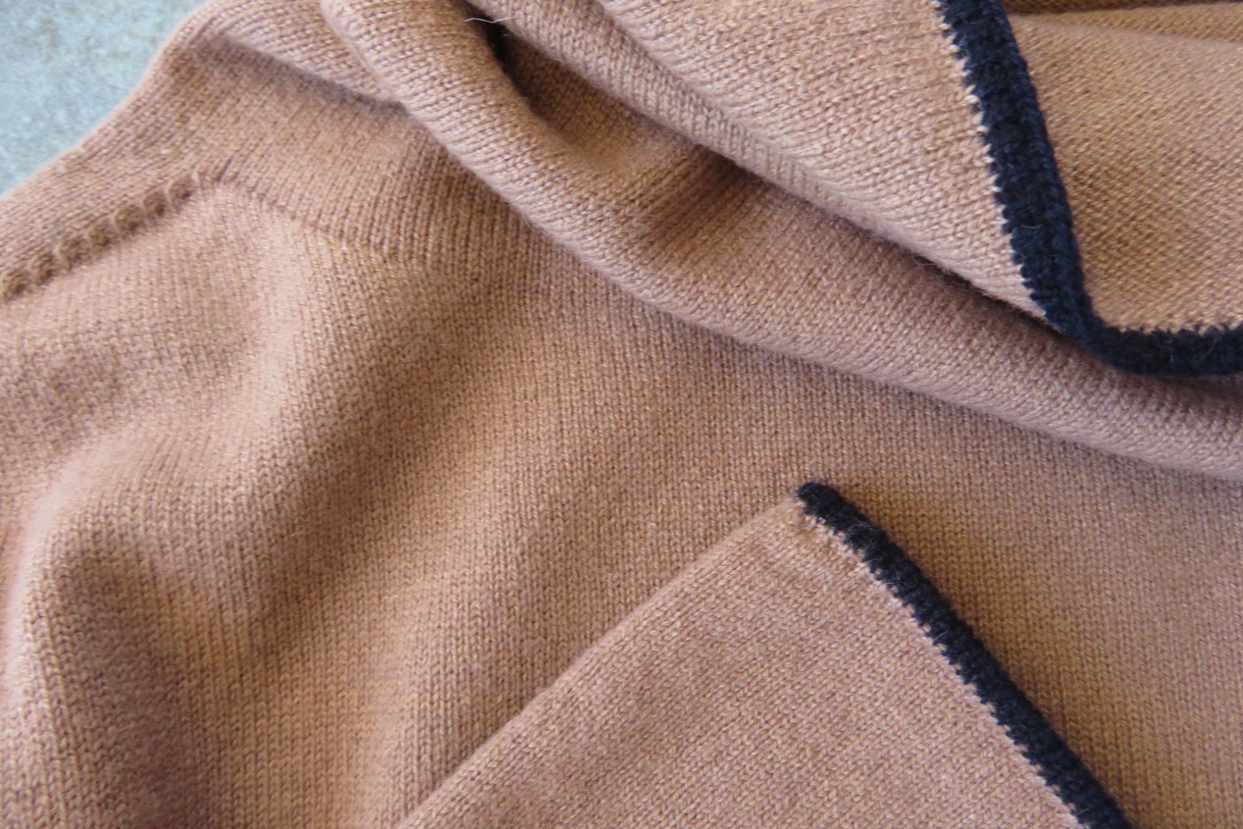Pulls & Sweat-shirts: Le Tricot Perugia Designerpullover Grösse M – Neuf (Voir description) à Wil ZH par Tamagy 1