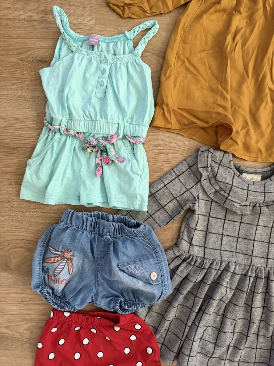 Lotti & Set di vestiti: Mädchen Kleiderpaket Gr.98/104 ab 1 Fr – Usato da Füllinsdorf venduto da had_kv5k 1