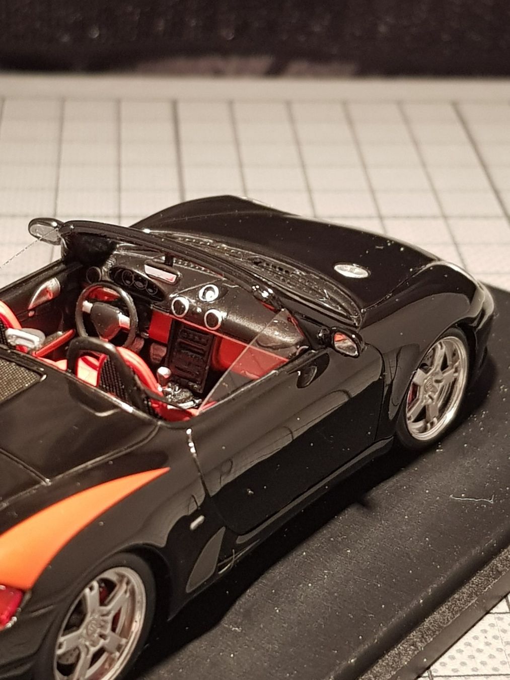 Spark Modellini d'auto: RUF RK Spyder 2006 – Nuovo e nell'imballaggio originale da Chézard-St-Martin venduto da AlPat-Collections 3