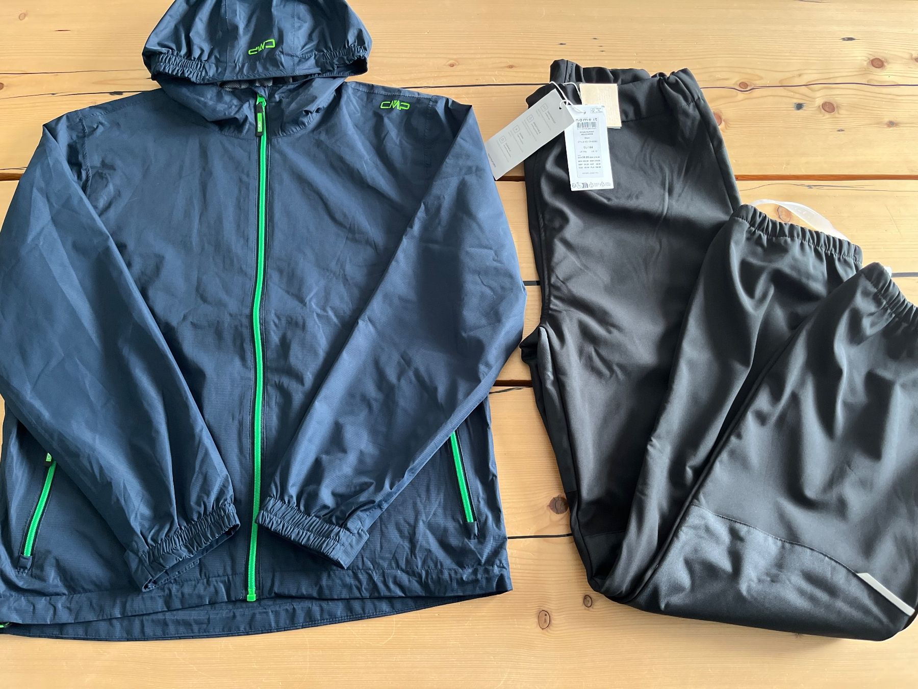 CMP Giacche & Cappotti: Neue NameIt Softshellhose & CMP Regenjacke / Jacke 164/170 – Nuovo (secondo la descrizione) da Davos Dorf venduto da AJRMBA 9