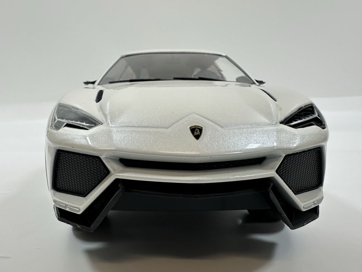 Lamborghini Modellini d'auto: Lamborghini Urus 1:18, weiss – Usato da Zofingen venduto da rf9_x2xt 8