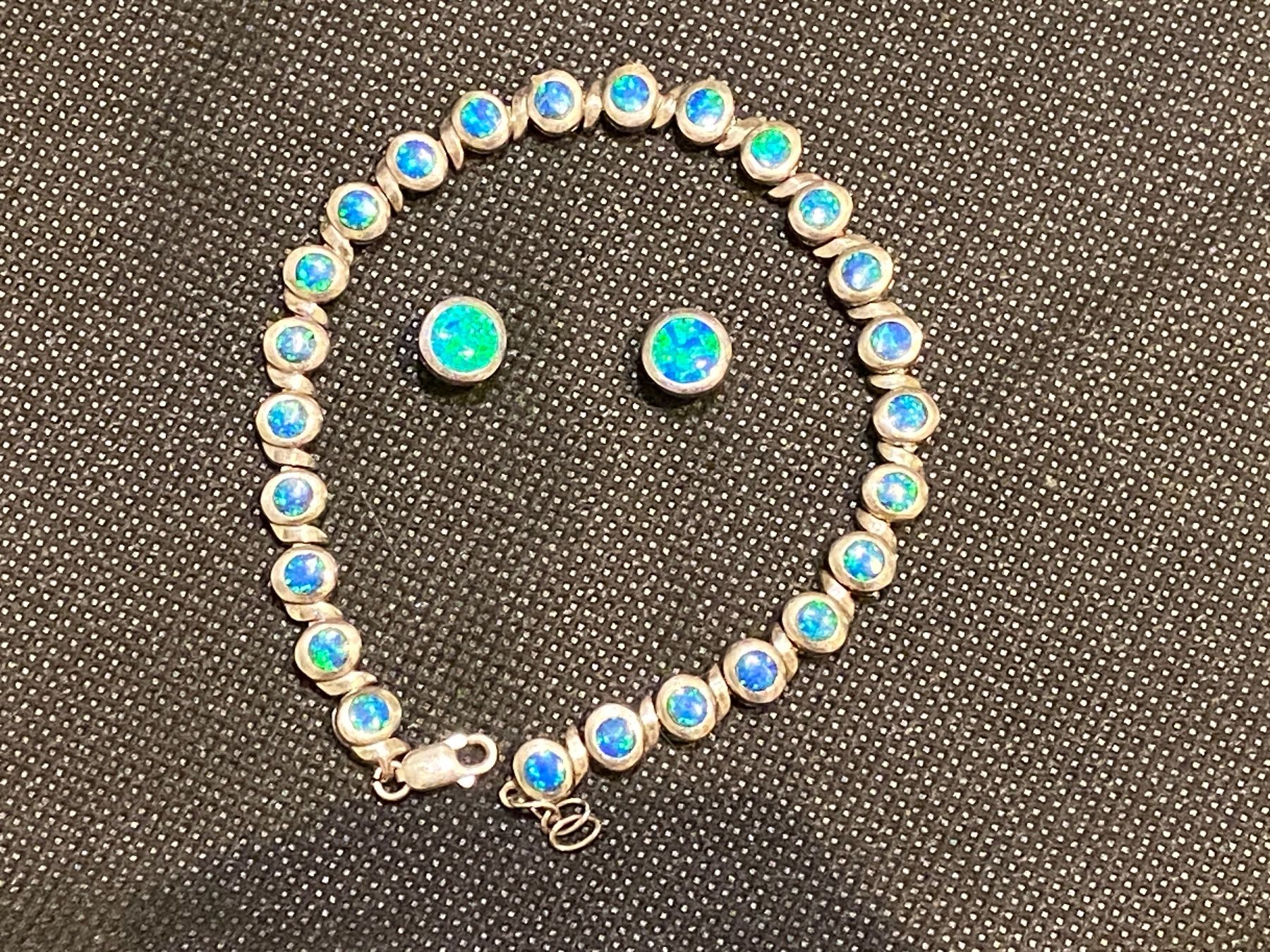Altri gioielli: Armband und Ohrringe mit Opal – Usato da Liestal venduto da marieugenia