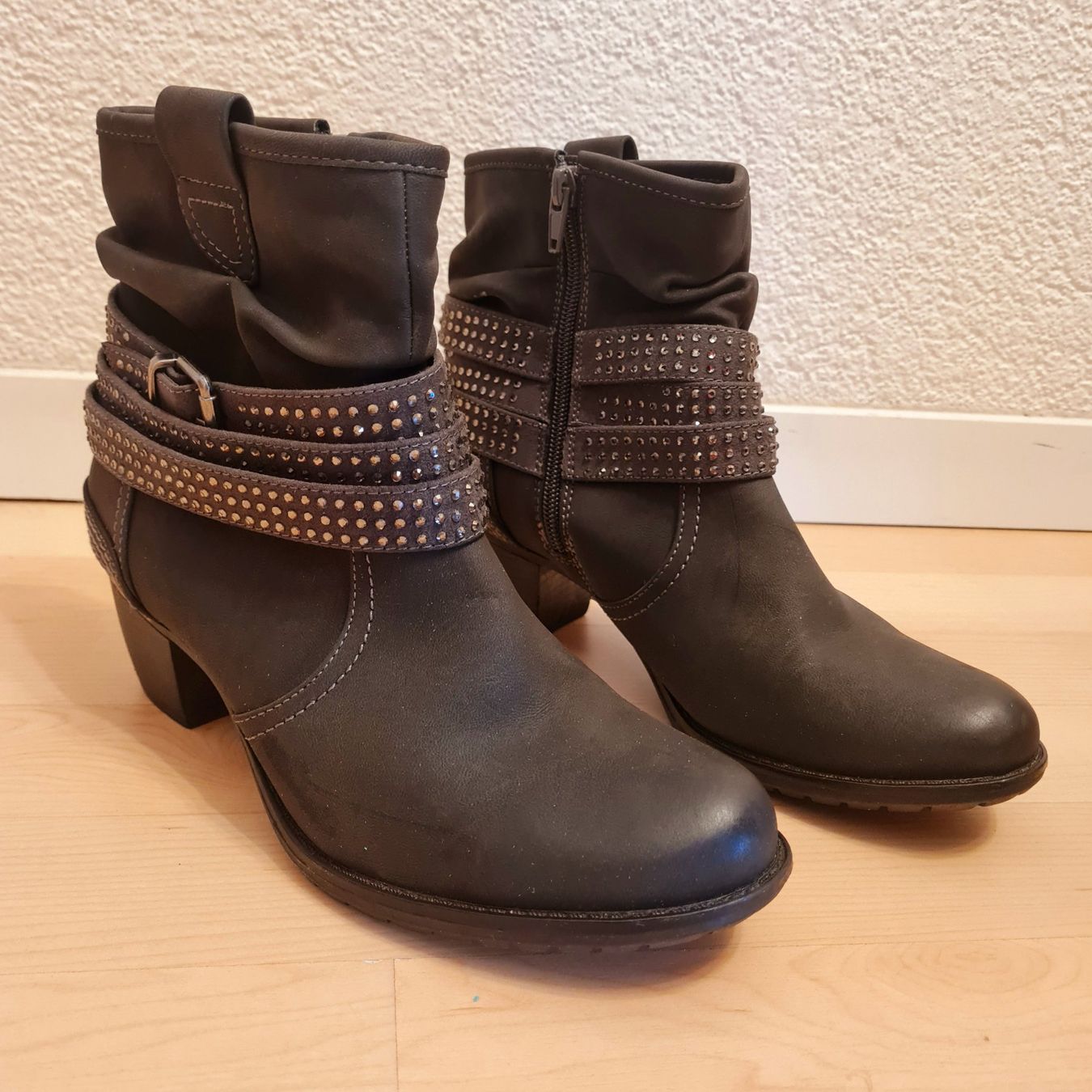 Damenschuhe: Stiefletten Grösse 38 neu – Neu (gemäss Beschreibung) aus Lyss von waldfee10