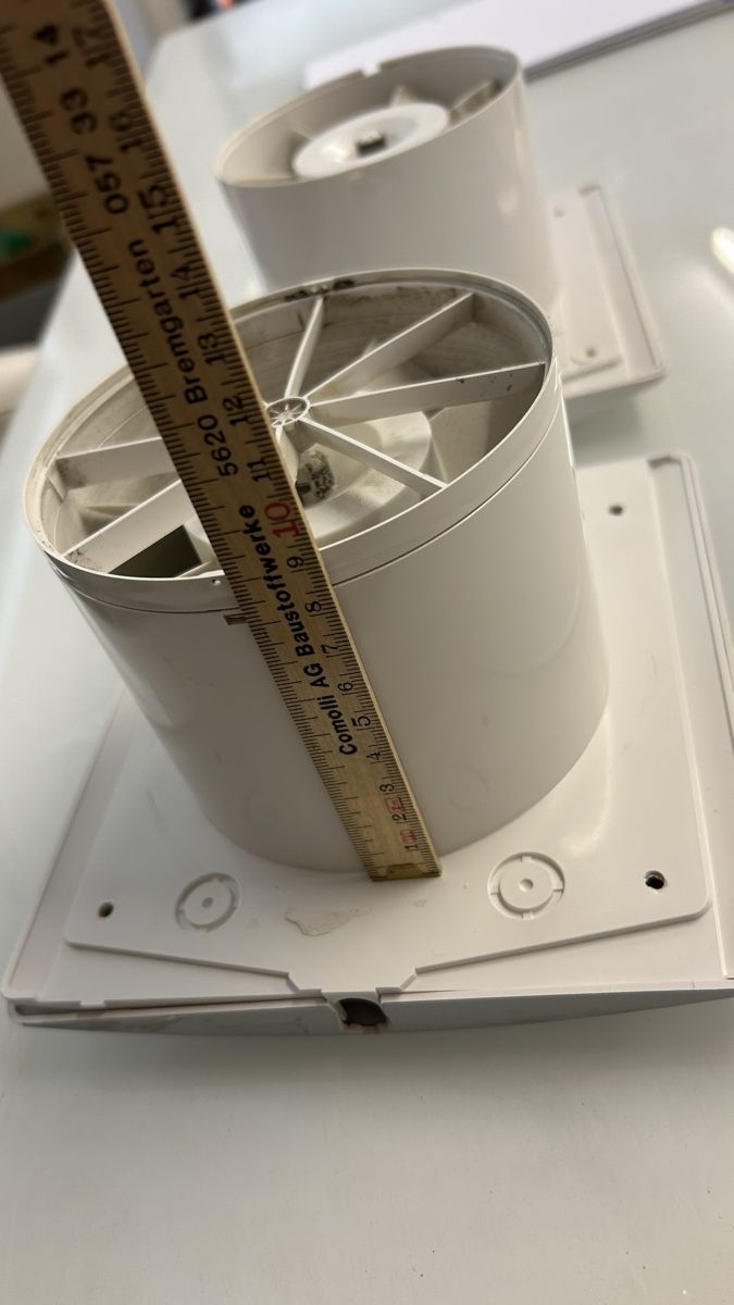 Ventilateurs: 2 Stück Abluftventilator – D'occasion à Rottenschwil par Yoshiworks 3