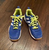 Hallenturnschuhe