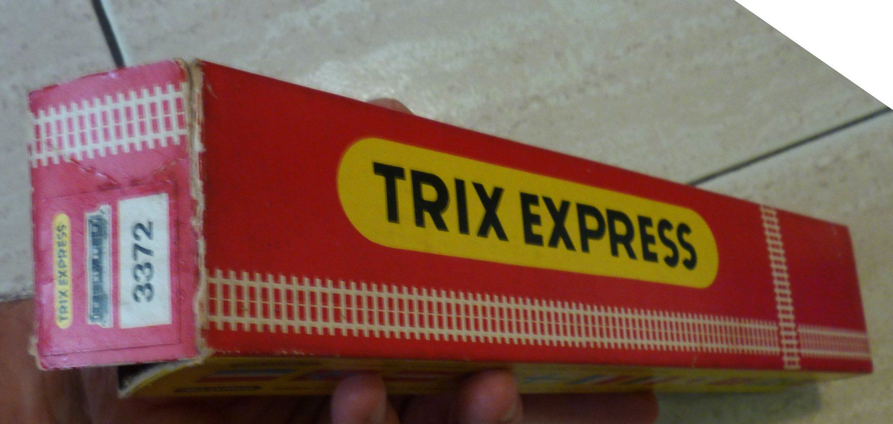 Trix Modelleisenbahnen: Trix Express Mitropa-Speisewagen-Voiture-restaurant – Gebraucht aus Bern von Dedonegro 1