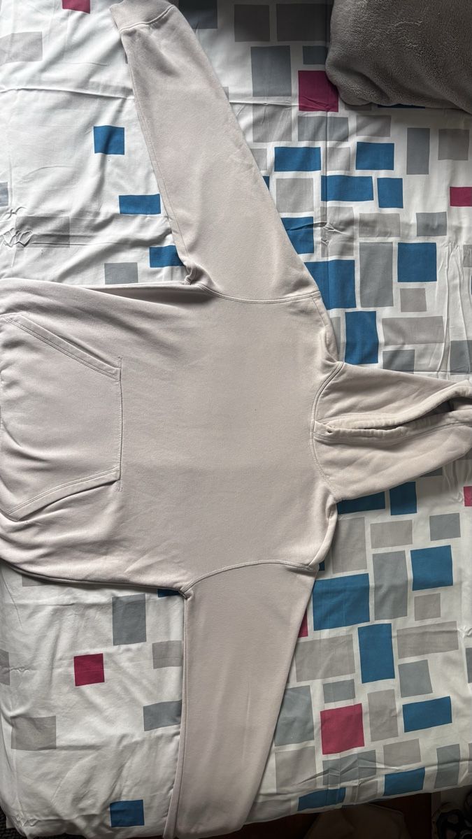 Kleiderpakete & -sets: Vêtements jeans pull gants  – Gebraucht aus Lausanne von volkenito 6