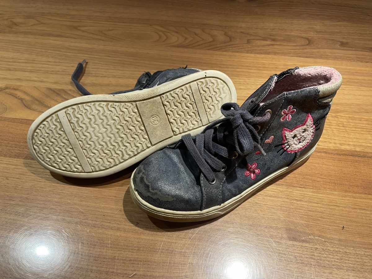 Scarpe per ragazze: Schuhpaket Grösse 32/33 – Usato da Wegenstetten venduto da Marcus2222 4