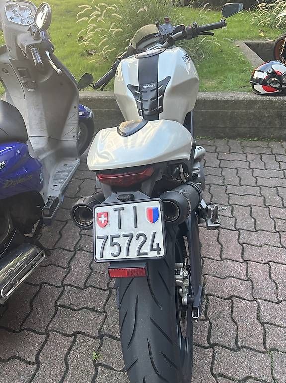 Strasse: Ducati Monster 696 – Gebraucht aus Aurigeno von RICCARDO013 2