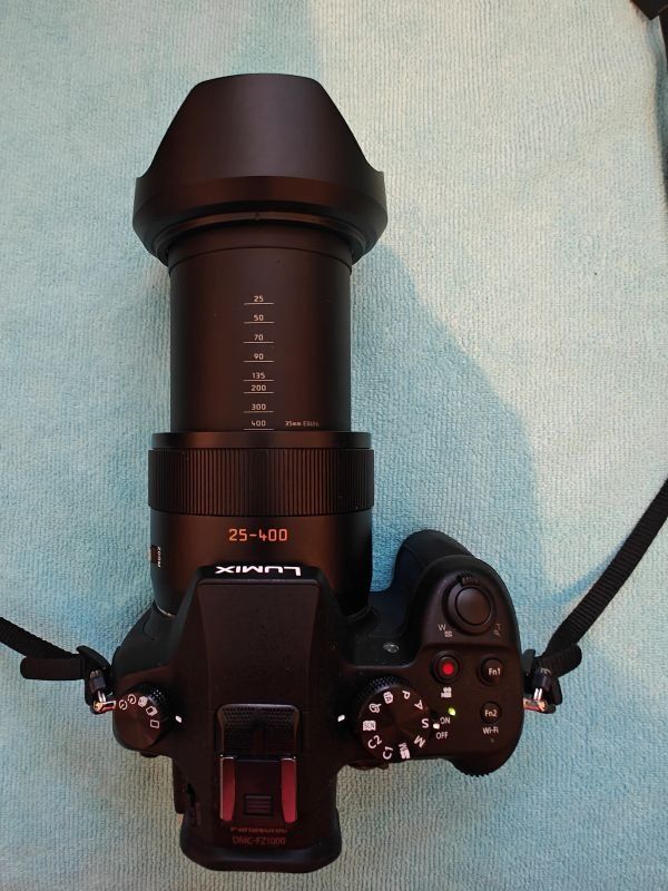 Panasonic Fotocamera: Panasonic Lumix FZ1000 – Usato da Therwil venduto da Lionfish08 5