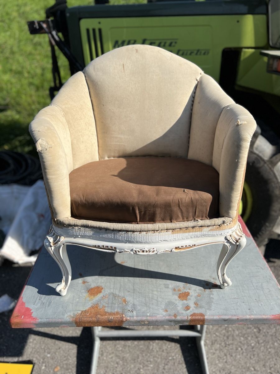 Sessel: Fauteuil, antik – Gebraucht aus Rothenburg von Acarla