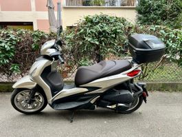 Piaggio Beverly 300, 2025