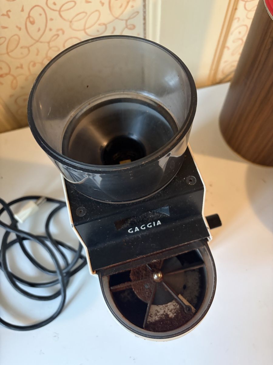 Gaggia Macchine per caffè & Macchine per espresso: Moulin à café Gaggia  – Usato da Orsonnens venduto da cdms57 1