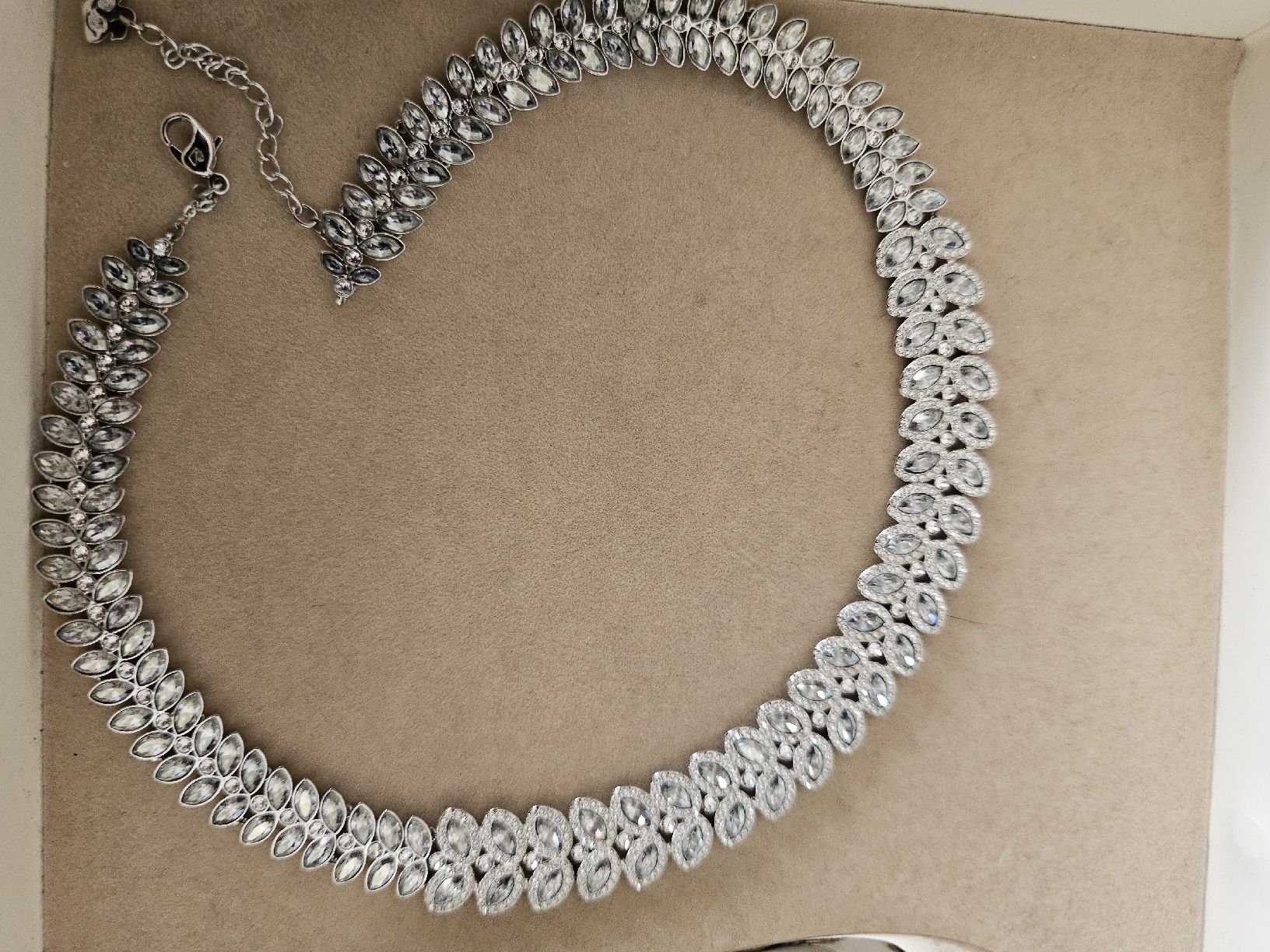 Swarovski Catenine: Swarovski Collier chrystal – Usato da St. Gallen venduto da ejw_w9pv