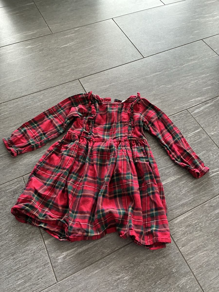 Kleider & Röcke: Rotes H&M Kleid, Grösse 98, ideales Weihnachtskleid! – Gebraucht aus Muhen von Sally203