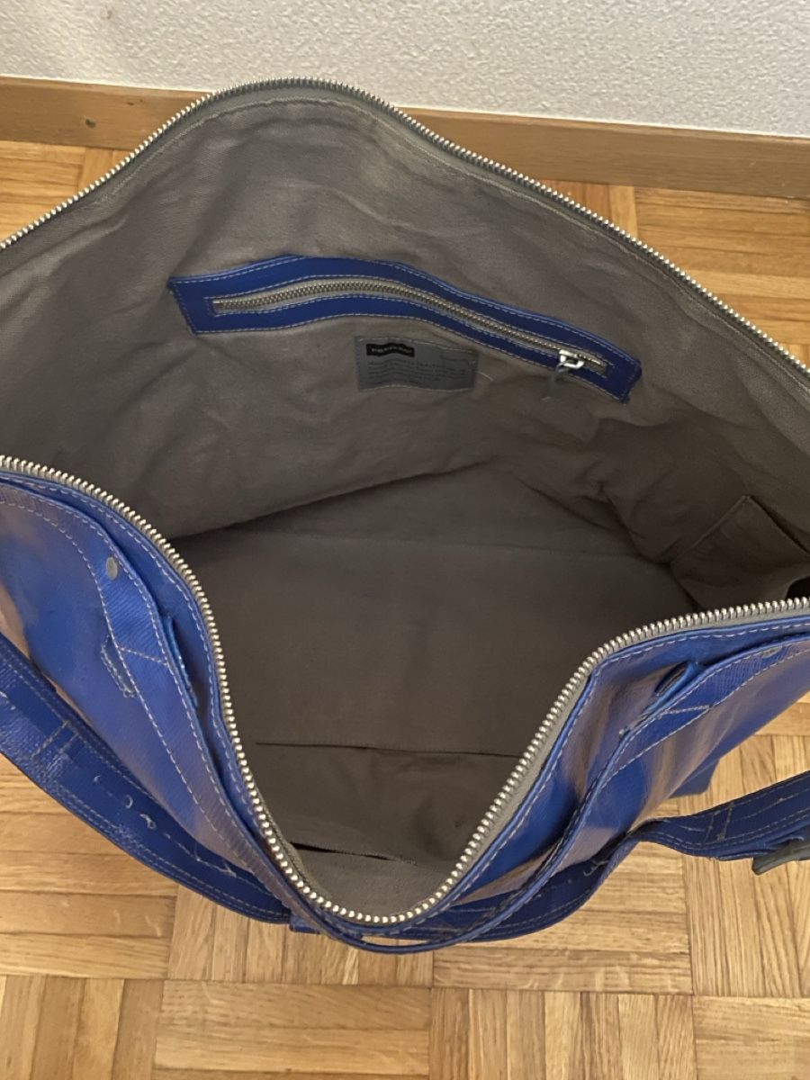 Freitag Borse: Sac Freitag R121 bleu foncé – Usato da Onex venduto da AlisonH 2