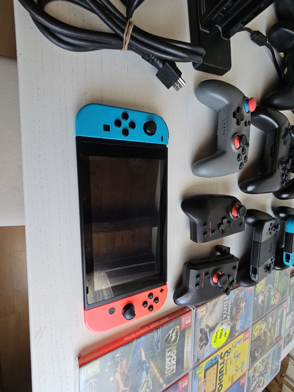 Nintendo Console: Nintendo Switch Komplettpaket – Usato da Winterthur venduto da kam_6scr 2