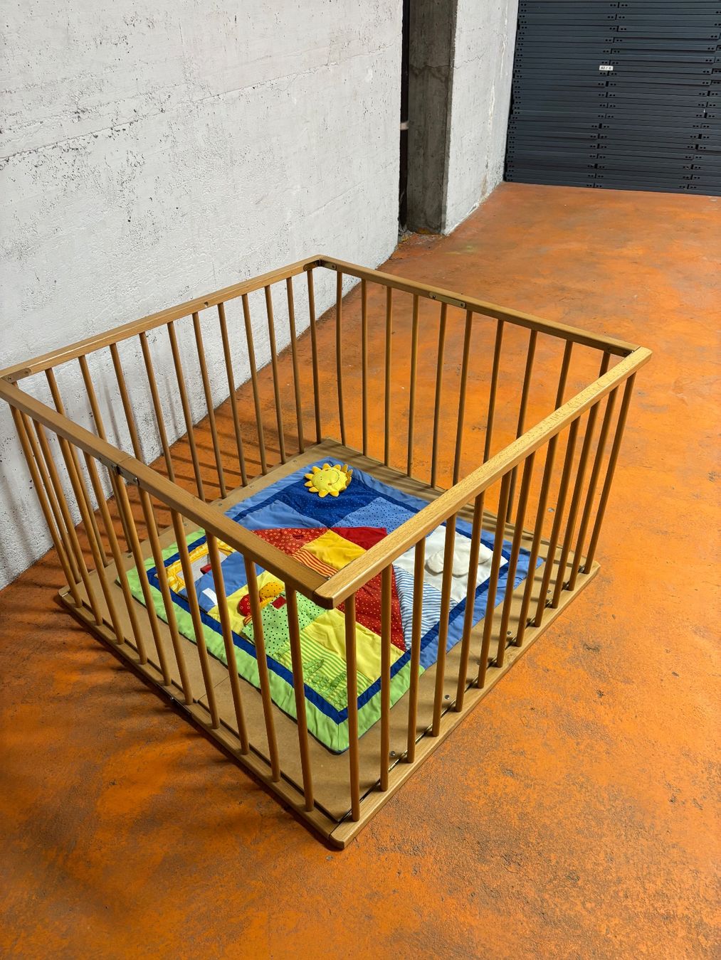 Box & Barriere di sicurezza: Parc bébé pliable – Usato da Grône venduto da car_w6gc