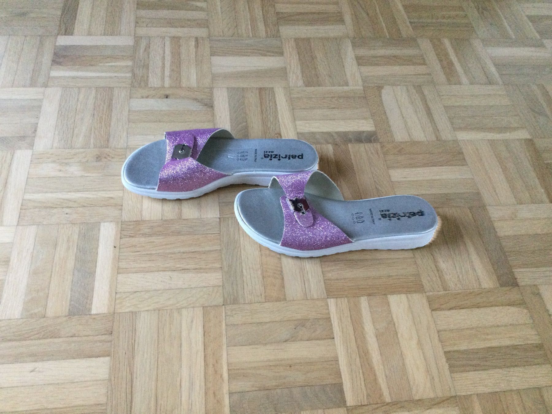 Chaussures femmes: Hausschuhe lila/glitzer – Neuf (Voir description) à Horw par Benny017 2