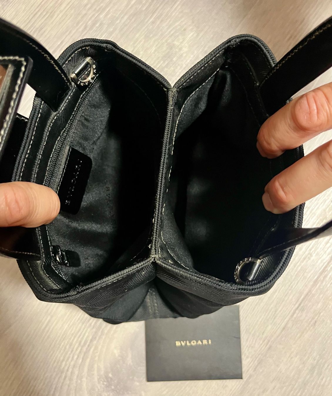 Bulgari Borse da donna: Bulgari small black handbag – Usato da Ponte Capriasca venduto da Kristine87 1