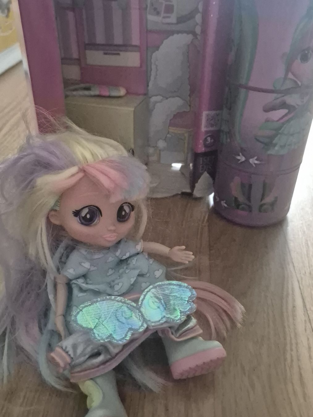 Poupées: BFF – Jenna Set , with Outfit and Container! – D'occasion à Basel par and_zvv7 1