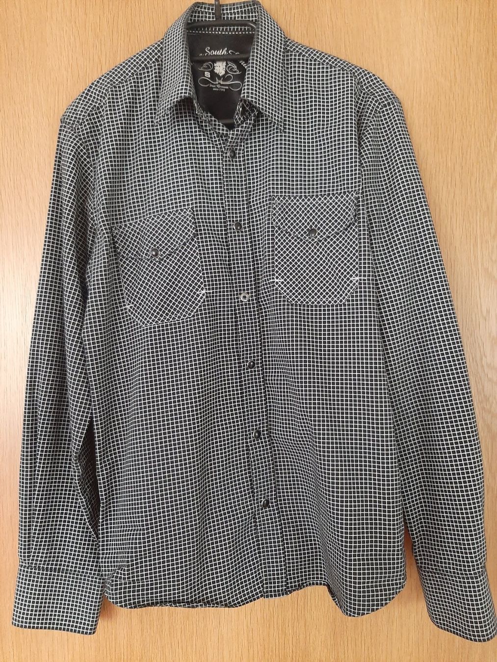 Camicie: Hemd – Usato da Hondrich venduto da majululu71