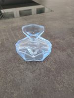 Glasschale mit Deckel hellblau geschliffen gebraucht