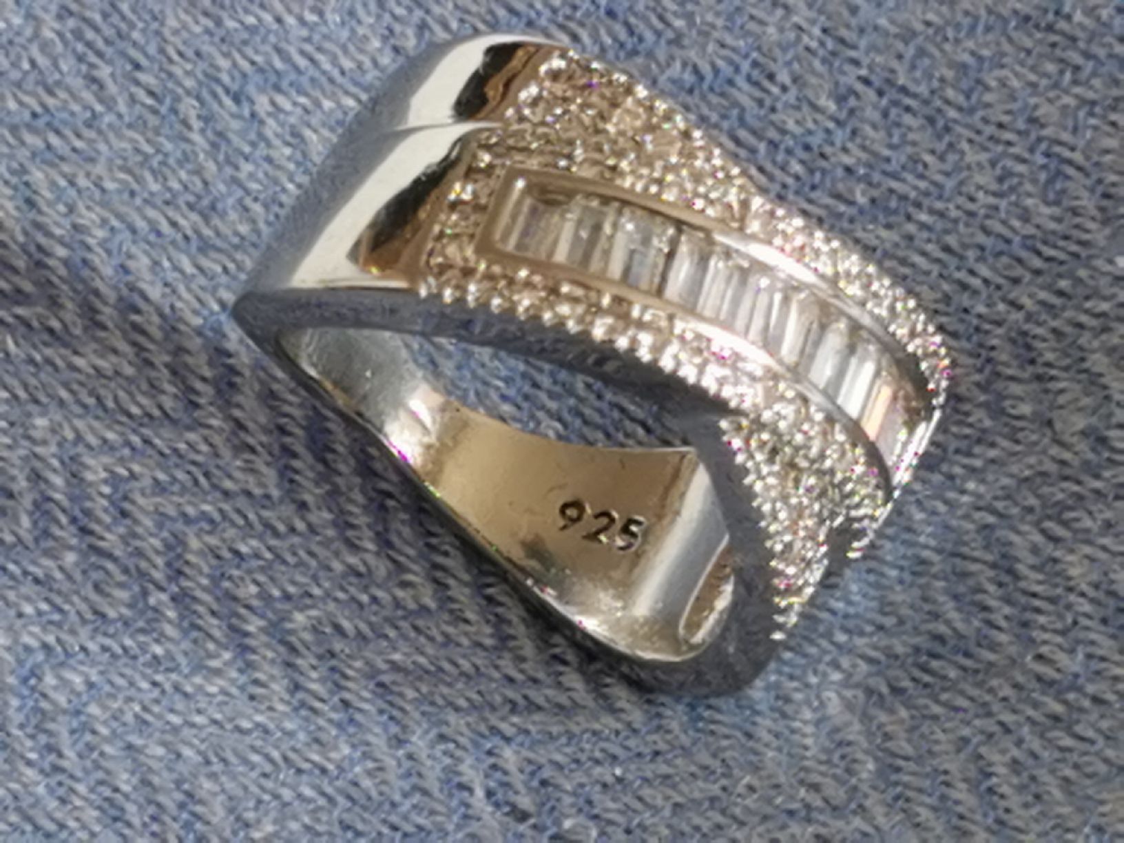 Anelli: Damen Silber 925 Ring mit Zirkone – Nuovo e nell'imballaggio originale da Schlieren venduto da vlalif 1