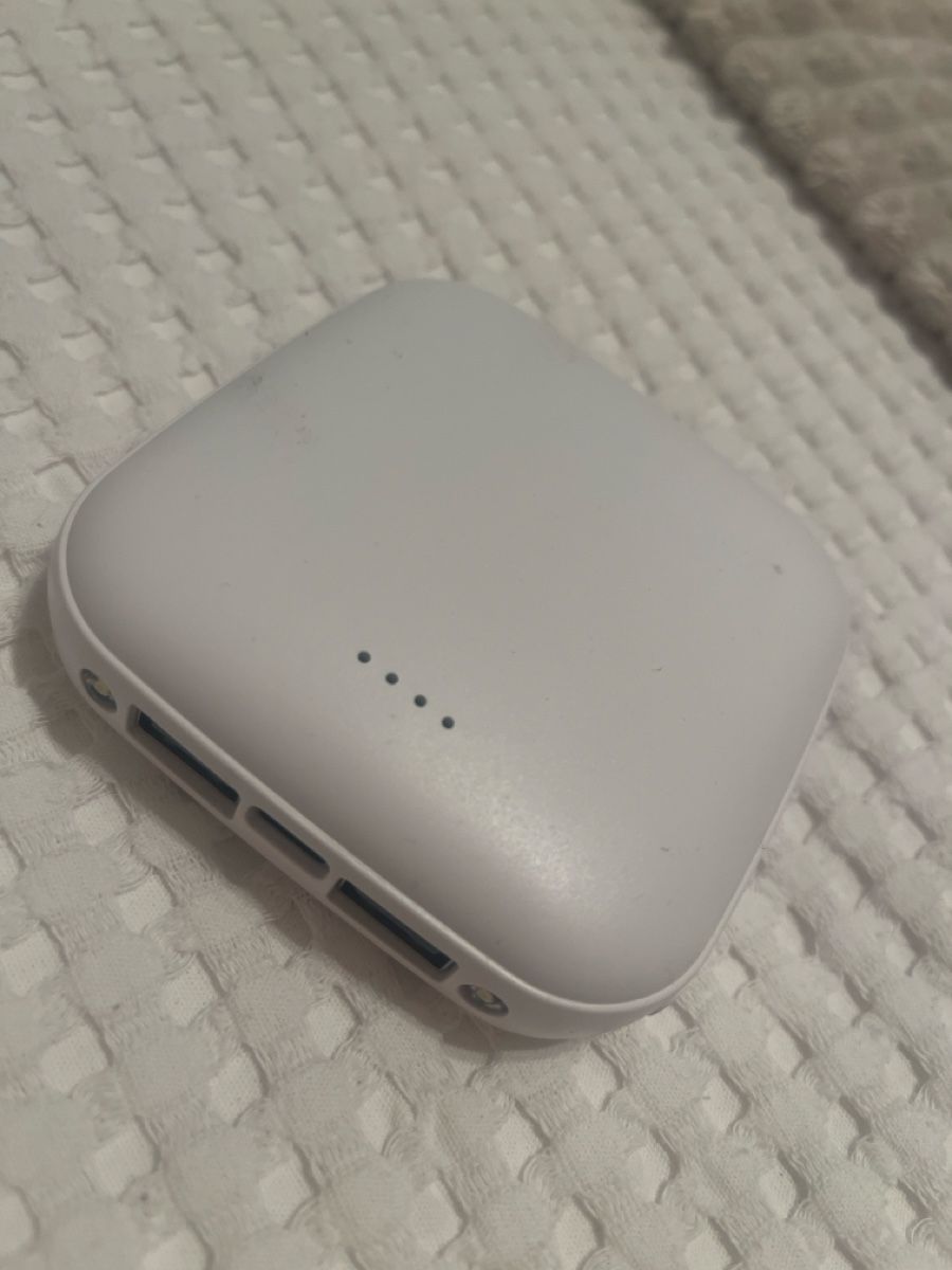 Caricabatterie: Power Bank 6000mAh – Nuovo (secondo la descrizione) da Arch venduto da sibylle.anne