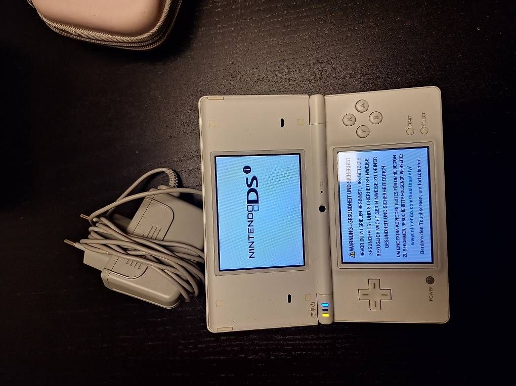 Consoles: Nintendo DSi weiss – D'occasion à Aarau par paddy_buys_13 1