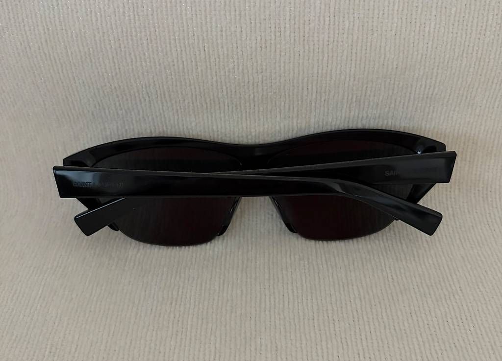 Saint Laurent Brillen & Gläser: Saint Laurent Eyewear black – Gebraucht aus Luzern von Chiara.9 1