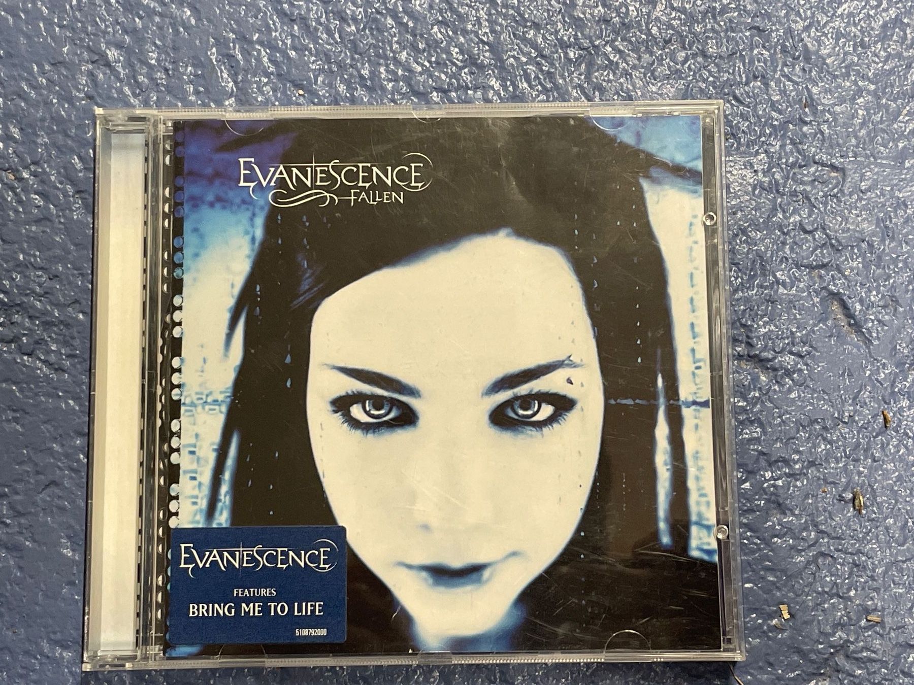 CDs: [CD] EVANESCENCE - Fallen (2003) – D'occasion à Frasnacht par DiskSelection
