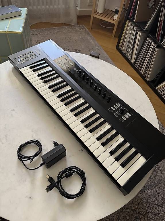 Native Instruments Strumenti musicali: KOMPLETE Kontrol S49 NI – Usato da Basel venduto da ciskokid 3