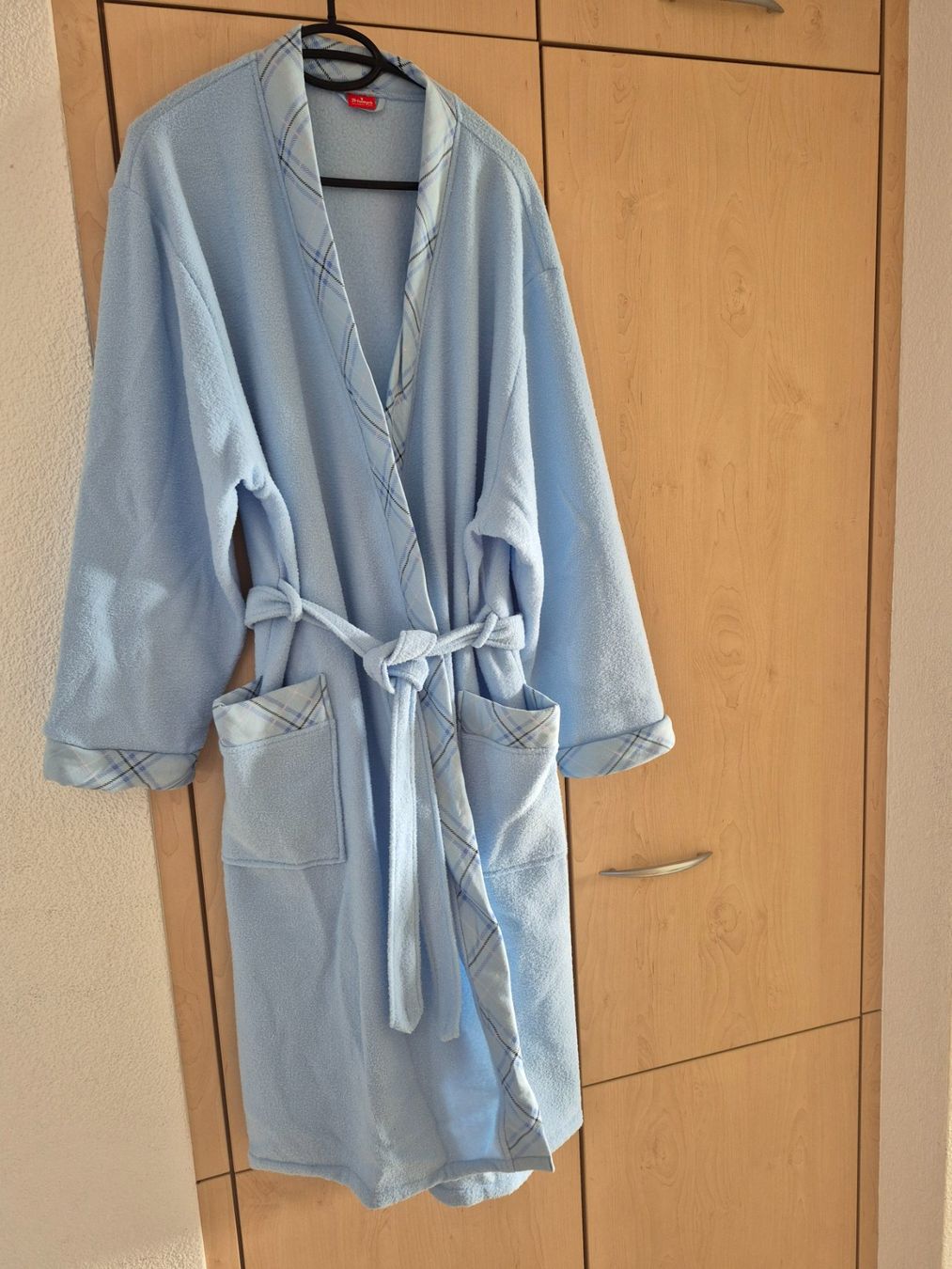Bademäntel: Triumph Bademantel /Morgenmantel, Gr. 50, neu – Neu (gemäss Beschreibung) aus Lengnau AG von Mefari